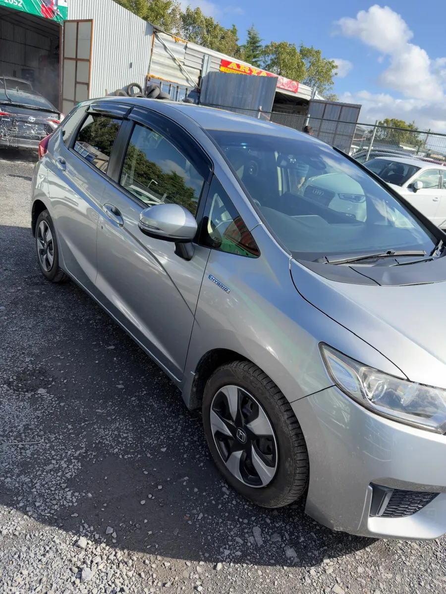 Honda Fit Hatchback, Petrol Hybrid, 2017, Silver