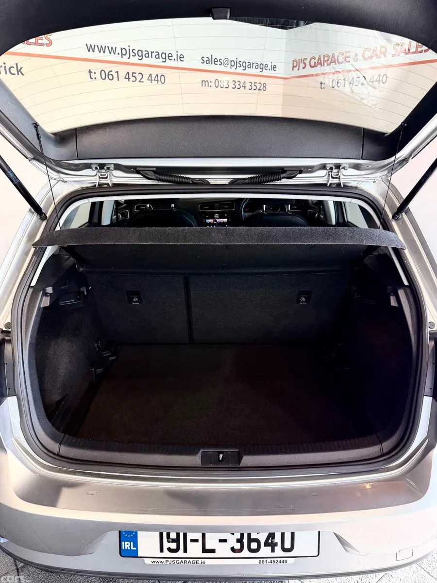 Volkswagen Golf Hatchback, Diesel, 2019, Silver