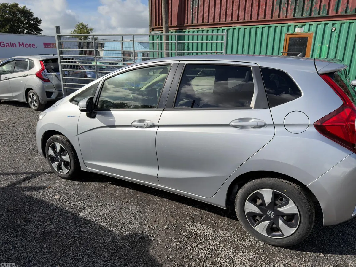 Honda Fit Hatchback, Petrol Hybrid, 2015, Silver