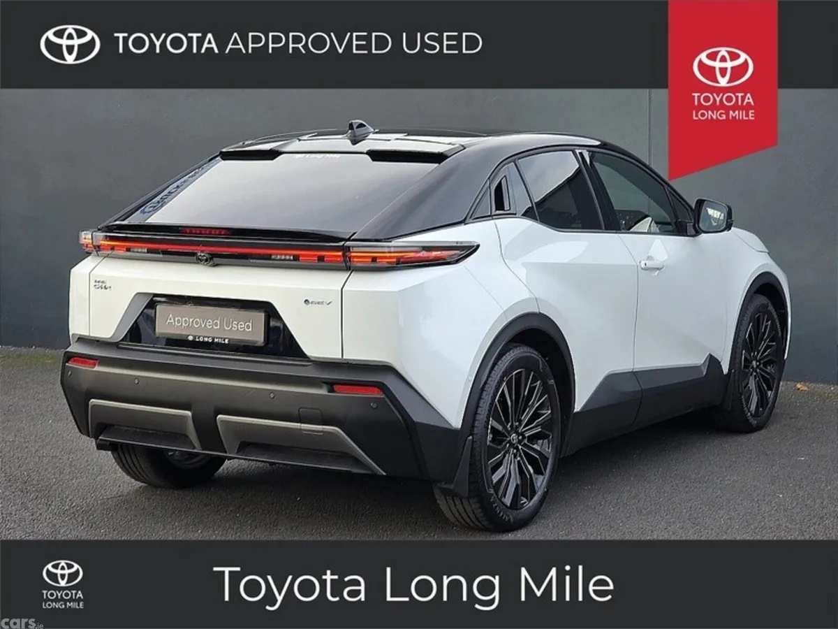 Toyota C-HR Estate, Electric, 2026, White