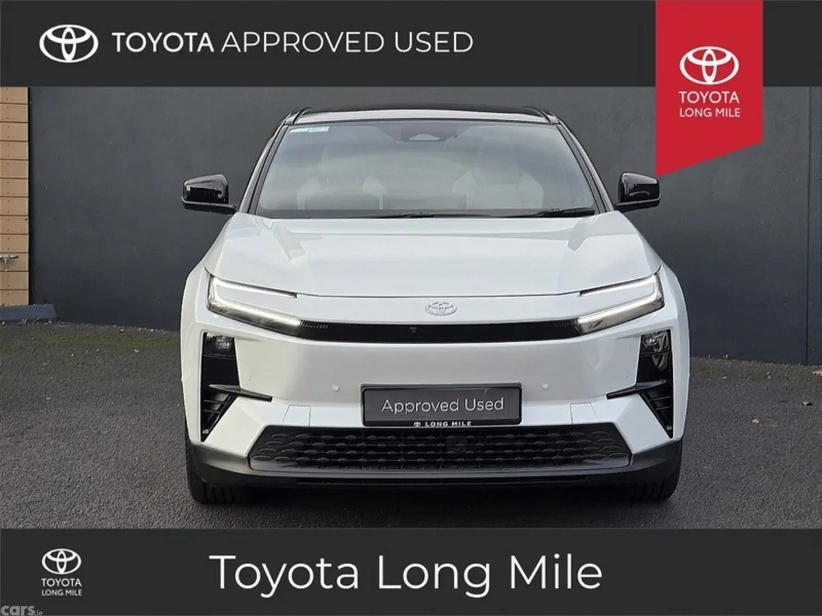Toyota C-HR Estate, Electric, 2026, White