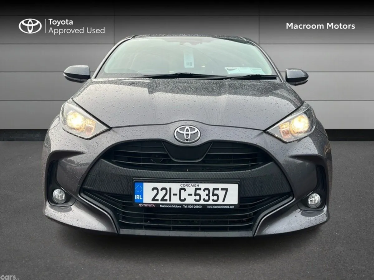Toyota Yaris Hatchback, Petrol, 2022, Grey