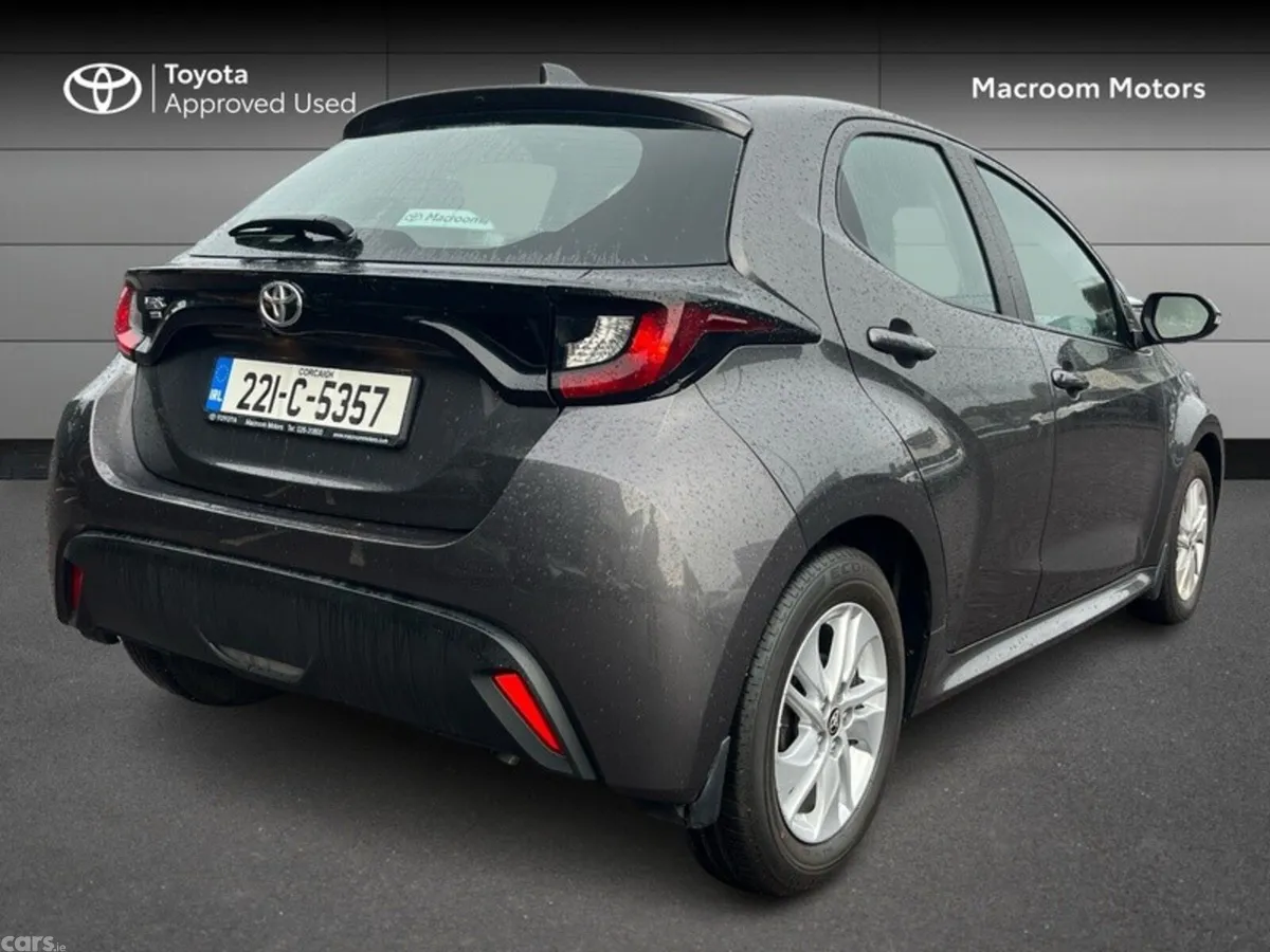 Toyota Yaris Hatchback, Petrol, 2022, Grey