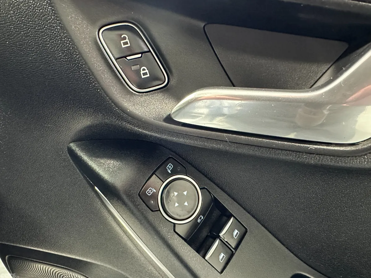 Ford Fiesta Hatchback, Diesel, 2018, White