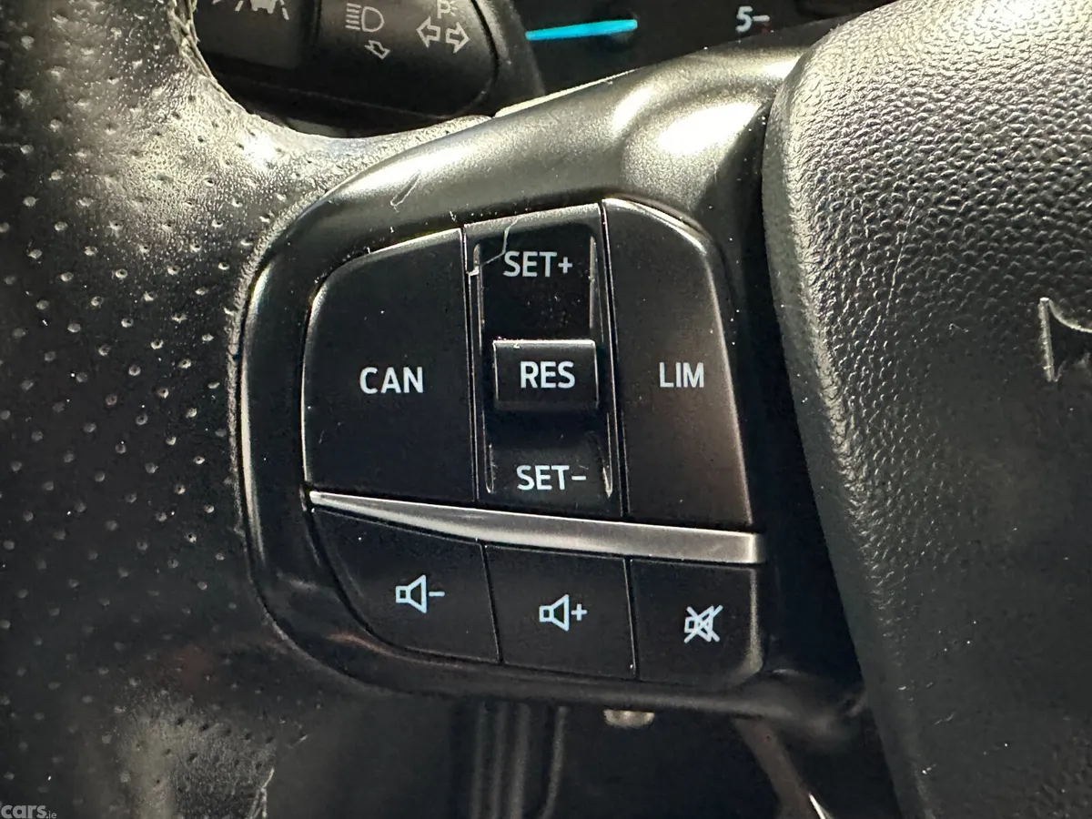 Ford Fiesta Hatchback, Diesel, 2018, White