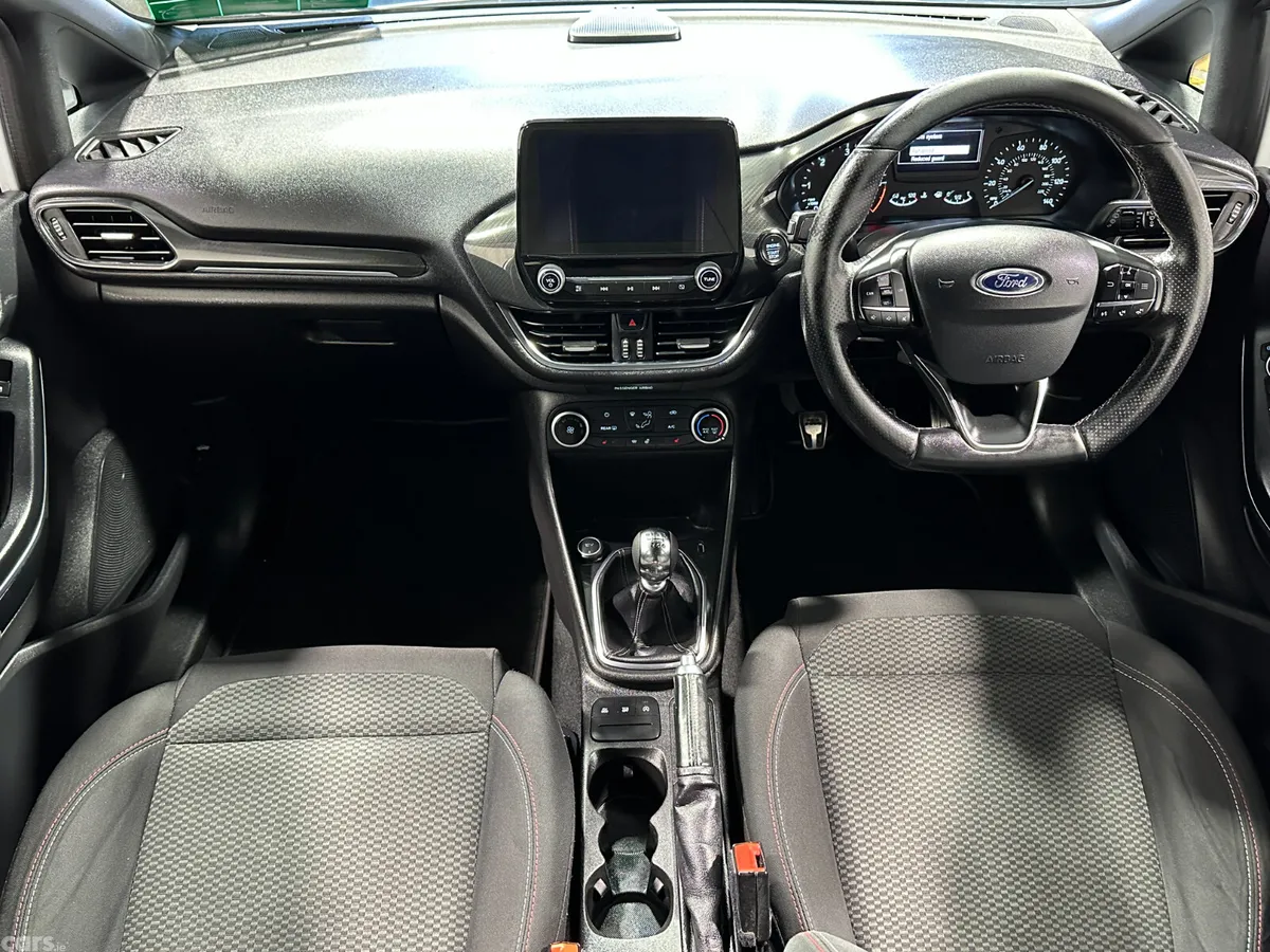 Ford Fiesta Hatchback, Diesel, 2018, White