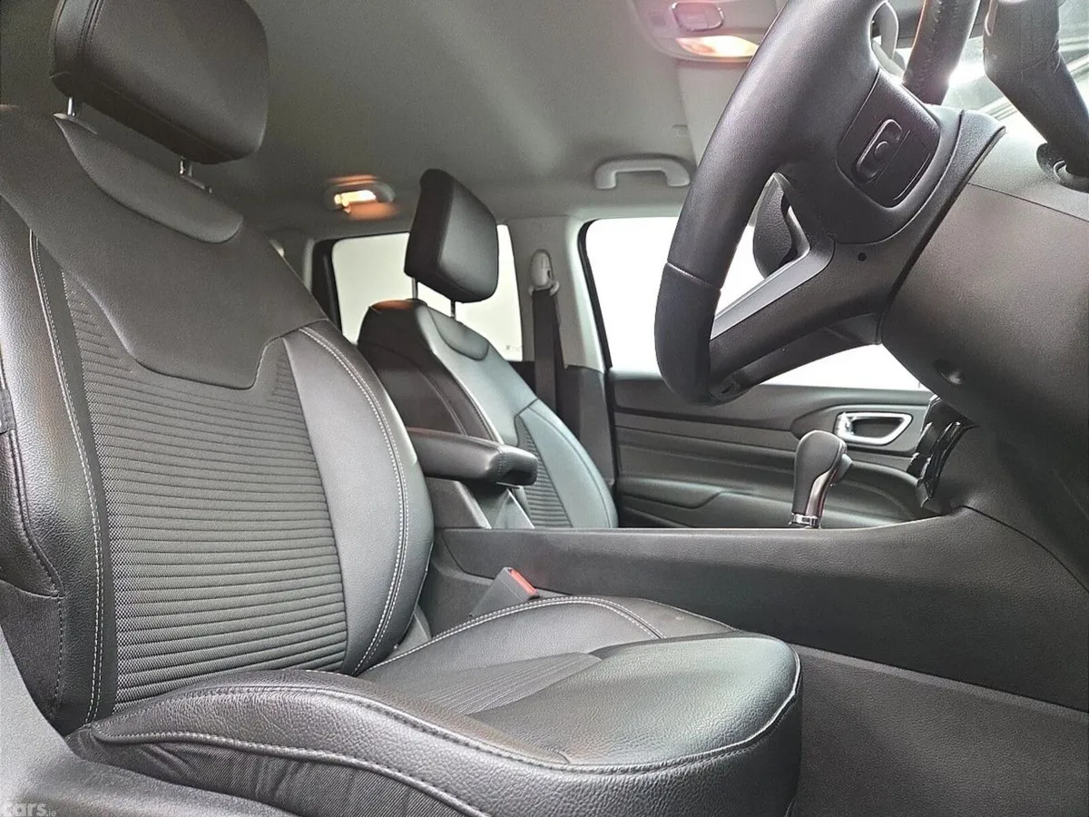 Jeep Compass SUV, Petrol Hybrid, 2024, Black