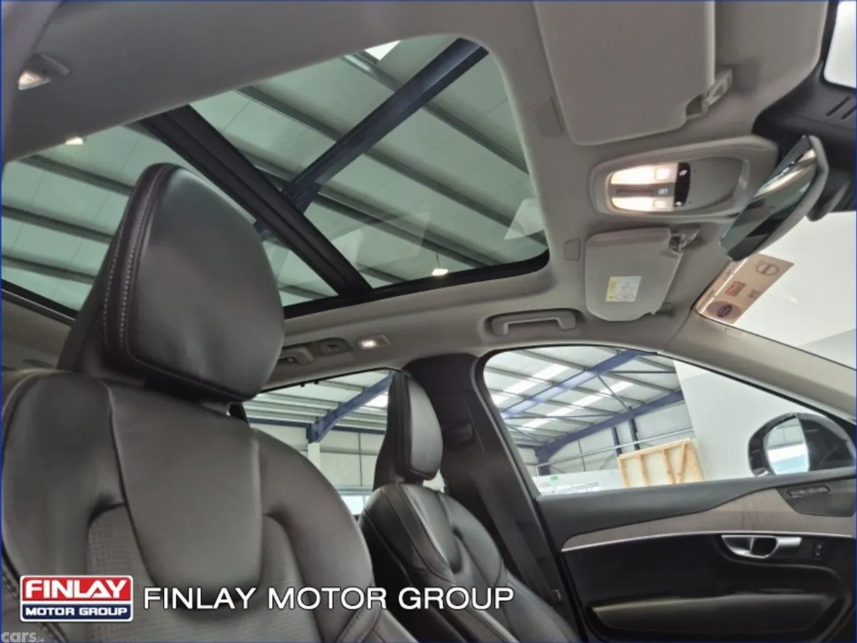 Volvo XC90 SUV, Petrol Plug-in Hybrid, 2023, Grey