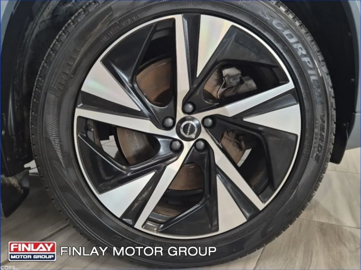 Volvo XC90 SUV, Petrol Plug-in Hybrid, 2023, Grey