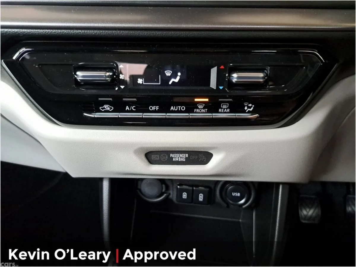 Suzuki Swift Hatchback, Petrol, 2026, White