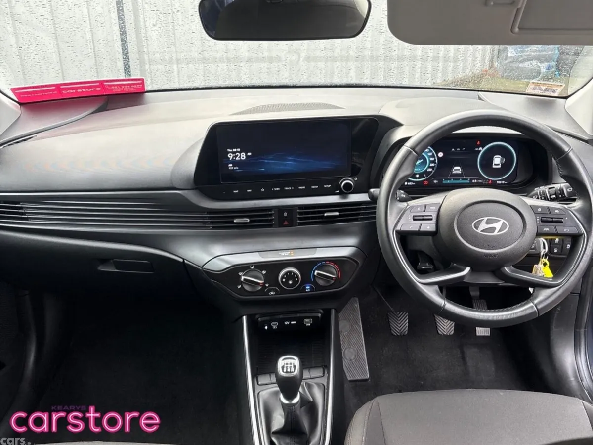 Hyundai i20 Hatchback, Petrol, 2024, Grey