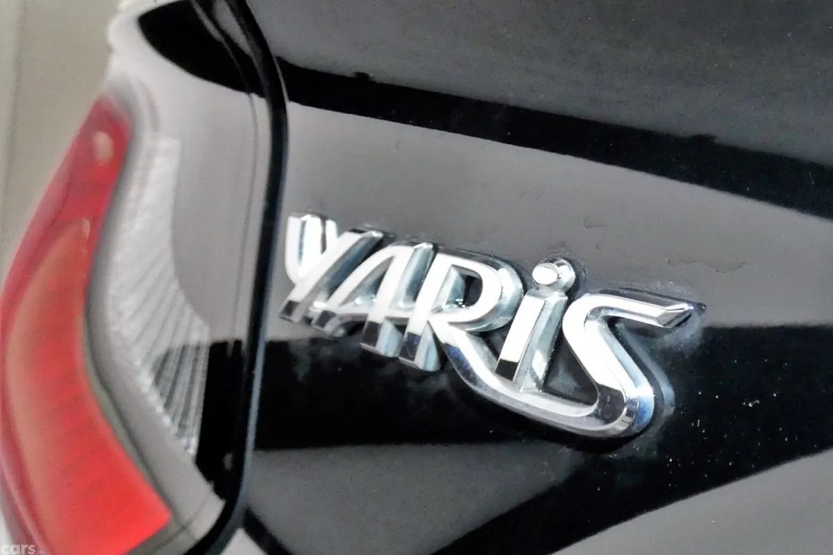 Toyota Yaris Hatchback, Petrol Hybrid, 2022, Blue