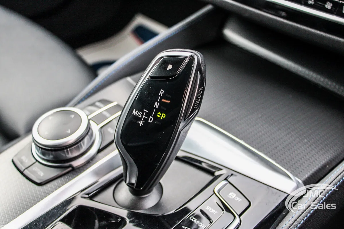 BMW 5-Series Estate, Diesel Hybrid, 2022, Black