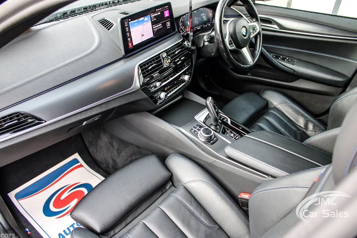 BMW 5-Series Estate, Diesel Hybrid, 2022, Black