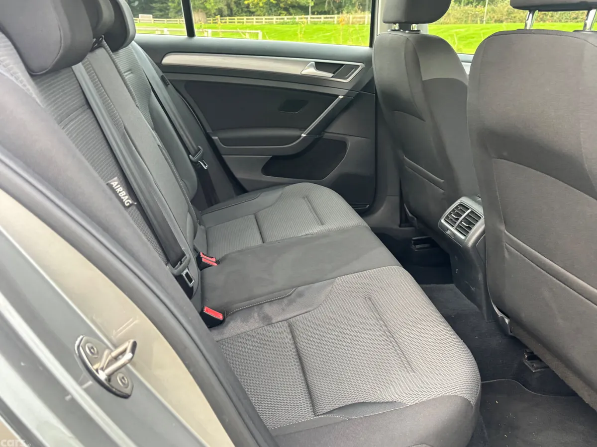Volkswagen Golf Hatchback, Petrol, 2015, Silver