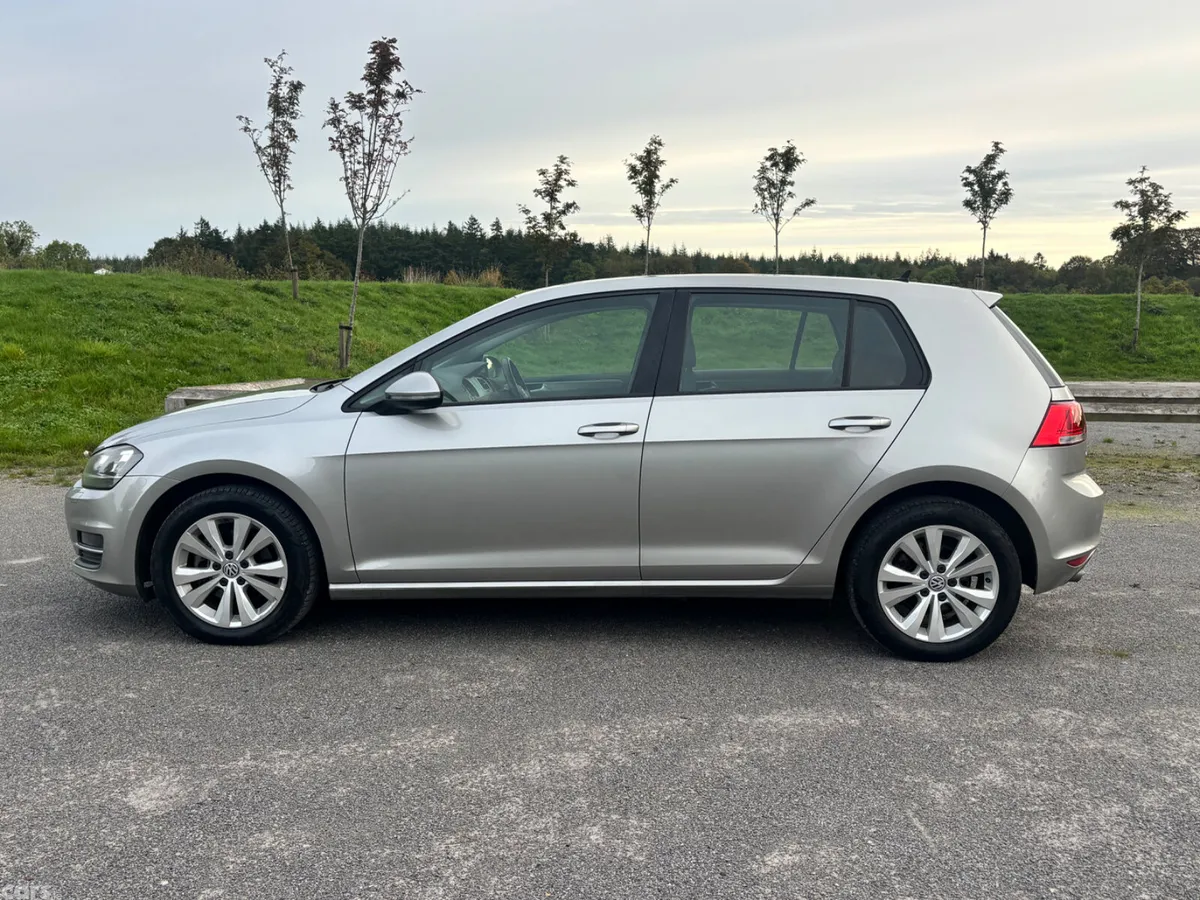 Volkswagen Golf Hatchback, Petrol, 2015, Silver