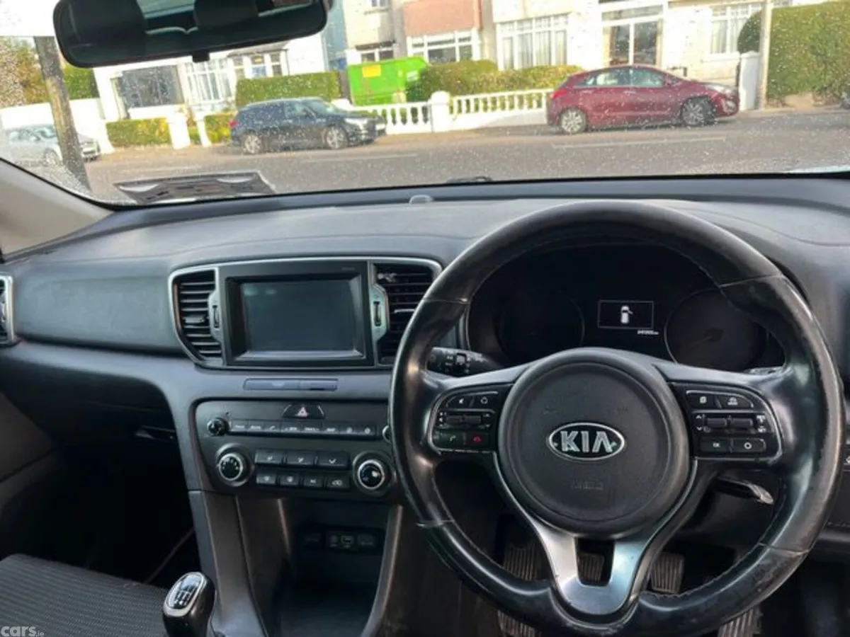 Kia Sportage MPV, Diesel, 2016, White