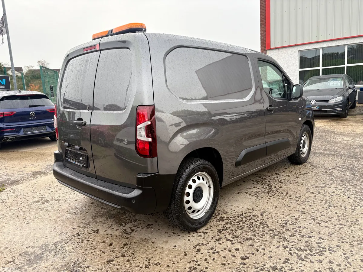 Peugeot Partner MPV, Diesel, 2020, Grey