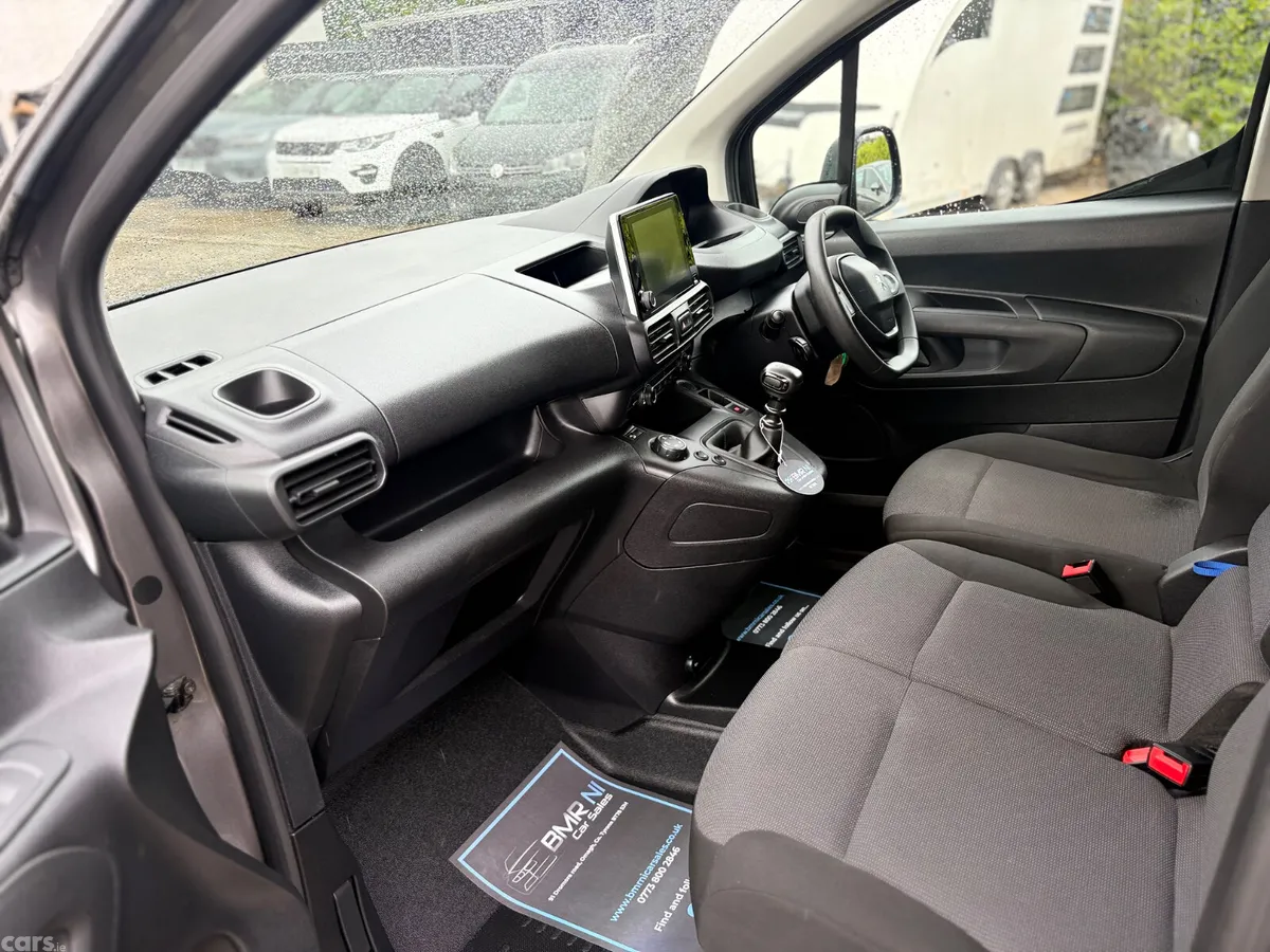 Peugeot Partner MPV, Diesel, 2020, Grey