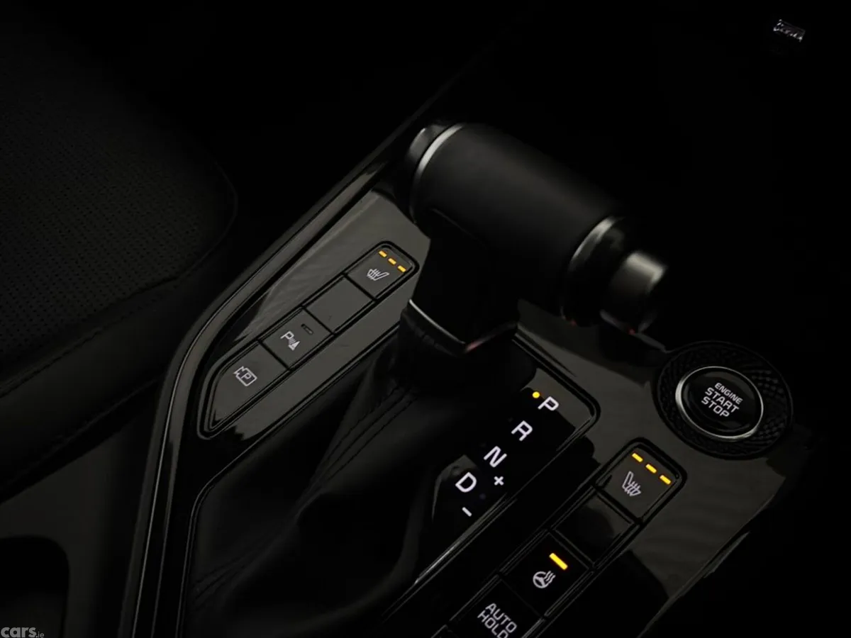 Kia Niro Hatchback, Petrol Plug-in Hybrid, 2025, White