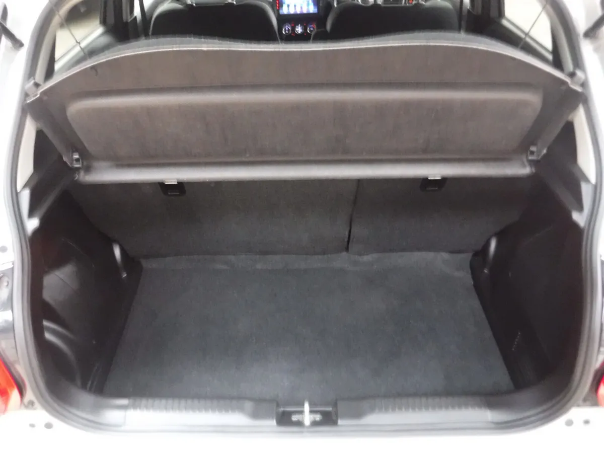 Suzuki Swift Hatchback, Petrol, 2023, Silver