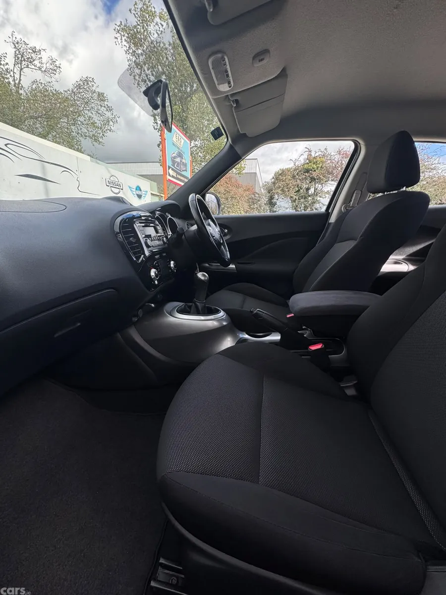 Nissan Juke SUV, Petrol, 2014, Silver
