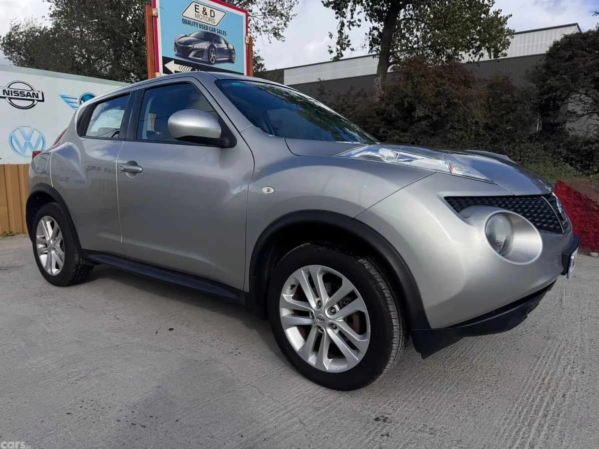 Nissan Juke SUV, Petrol, 2014, Silver