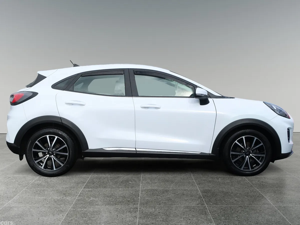 Ford Puma MPV, Petrol Hybrid, 2023, White