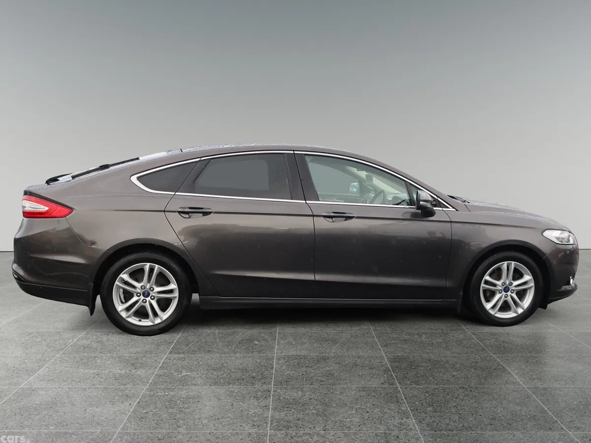 Ford Mondeo Hatchback, Diesel, 2018, Grey