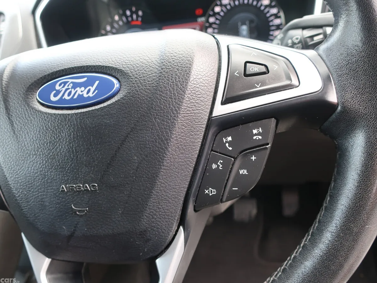 Ford Mondeo Hatchback, Diesel, 2018, Grey