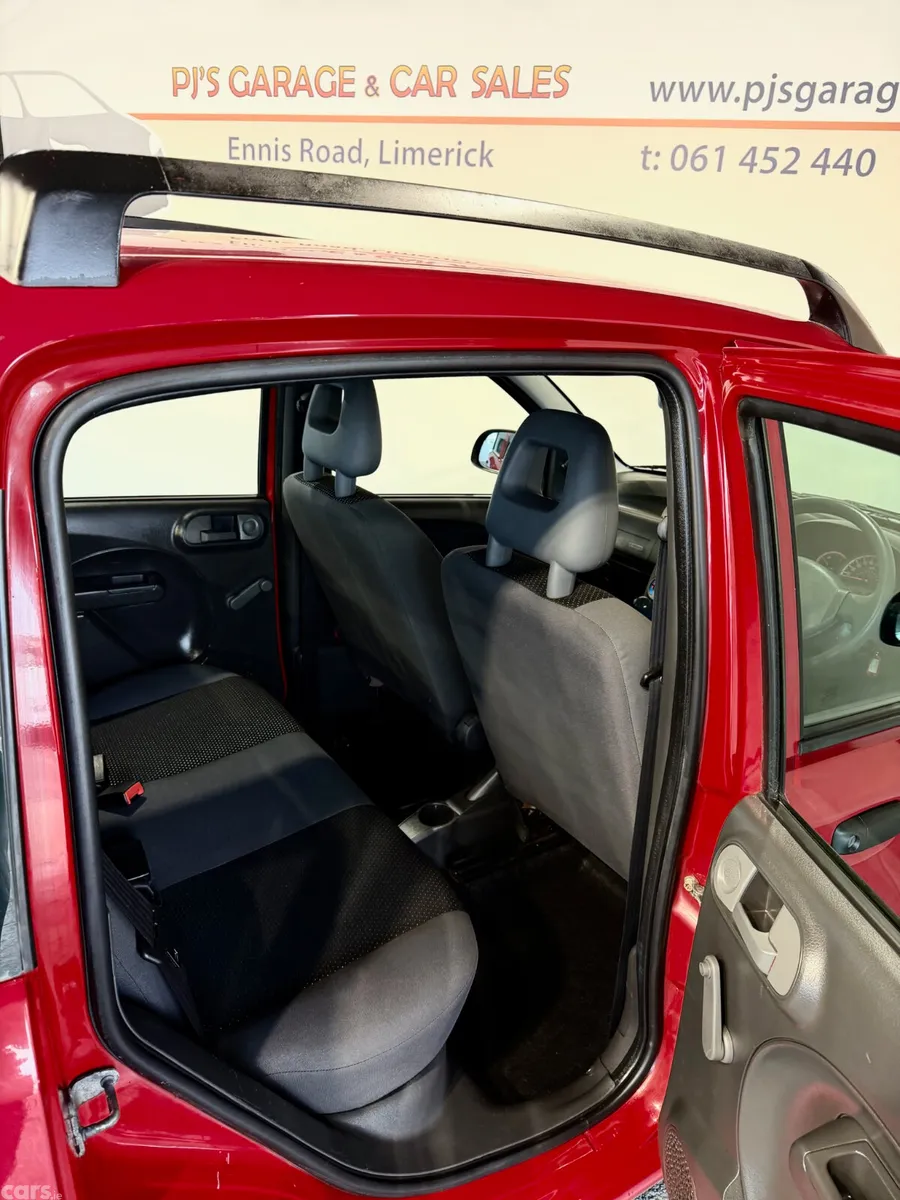 Fiat Panda Hatchback, Petrol, 2010, Red