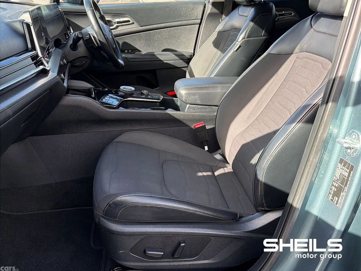 Kia Sportage SUV, Petrol Hybrid, 2023, Grey