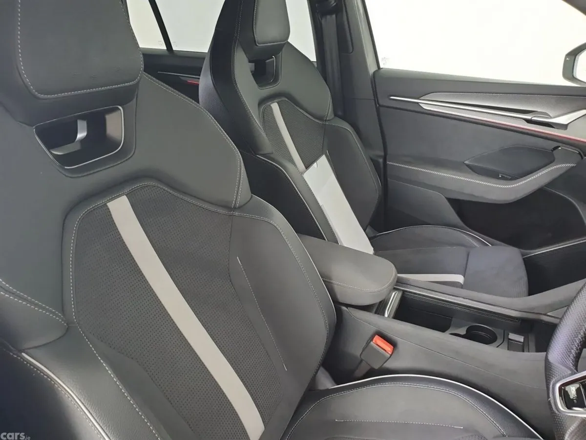 Skoda Kodiaq SUV, Petrol Plug-in Hybrid, 2026, Grey