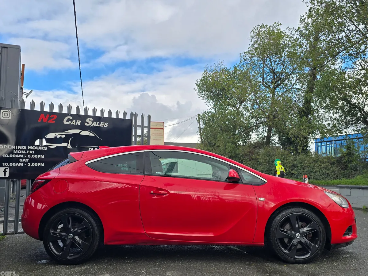 Opel Astra Hatchback, Diesel, 2018, Red
