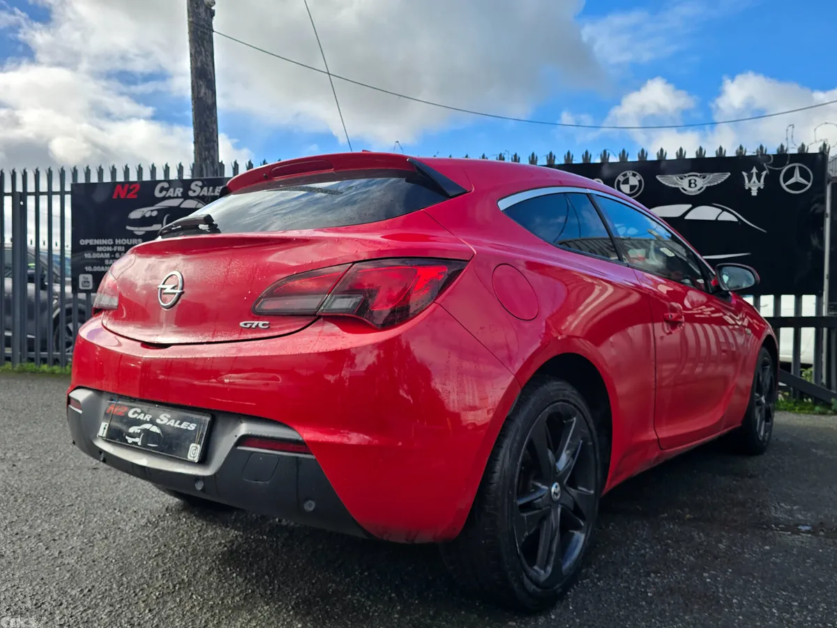 Opel Astra Hatchback, Diesel, 2018, Red