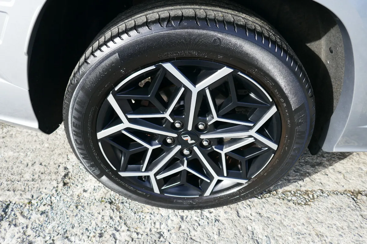 Hyundai Tucson SUV, Petrol Plug-in Hybrid, 2023, Silver