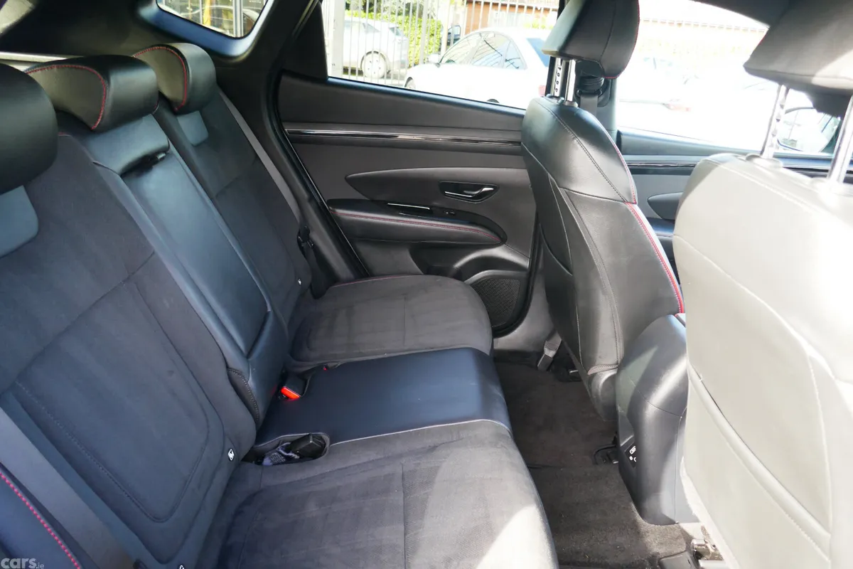 Hyundai Tucson SUV, Petrol Plug-in Hybrid, 2023, Silver