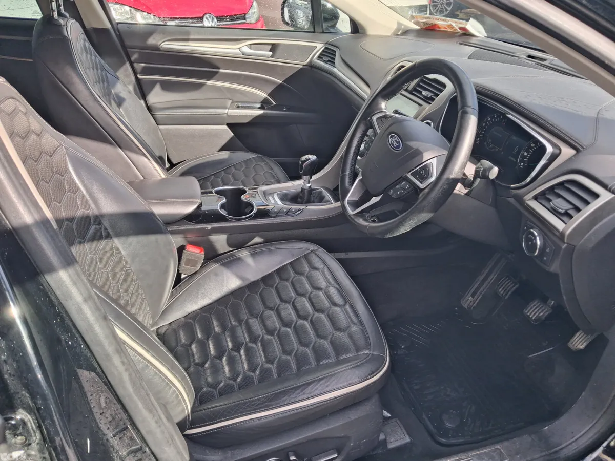 Ford Mondeo Saloon, Diesel, 2016, Black
