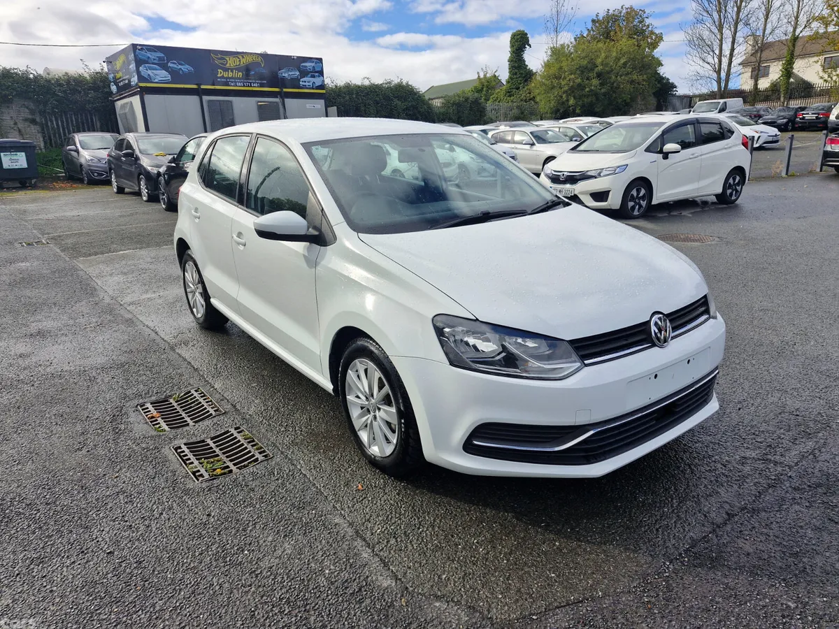 Volkswagen Polo Hatchback, Petrol, 2016, White