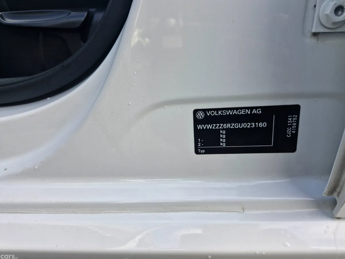 Volkswagen Polo Hatchback, Petrol, 2016, White
