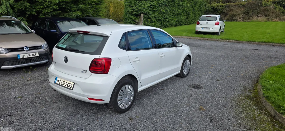 Volkswagen Polo Hatchback, Petrol, 2014, White