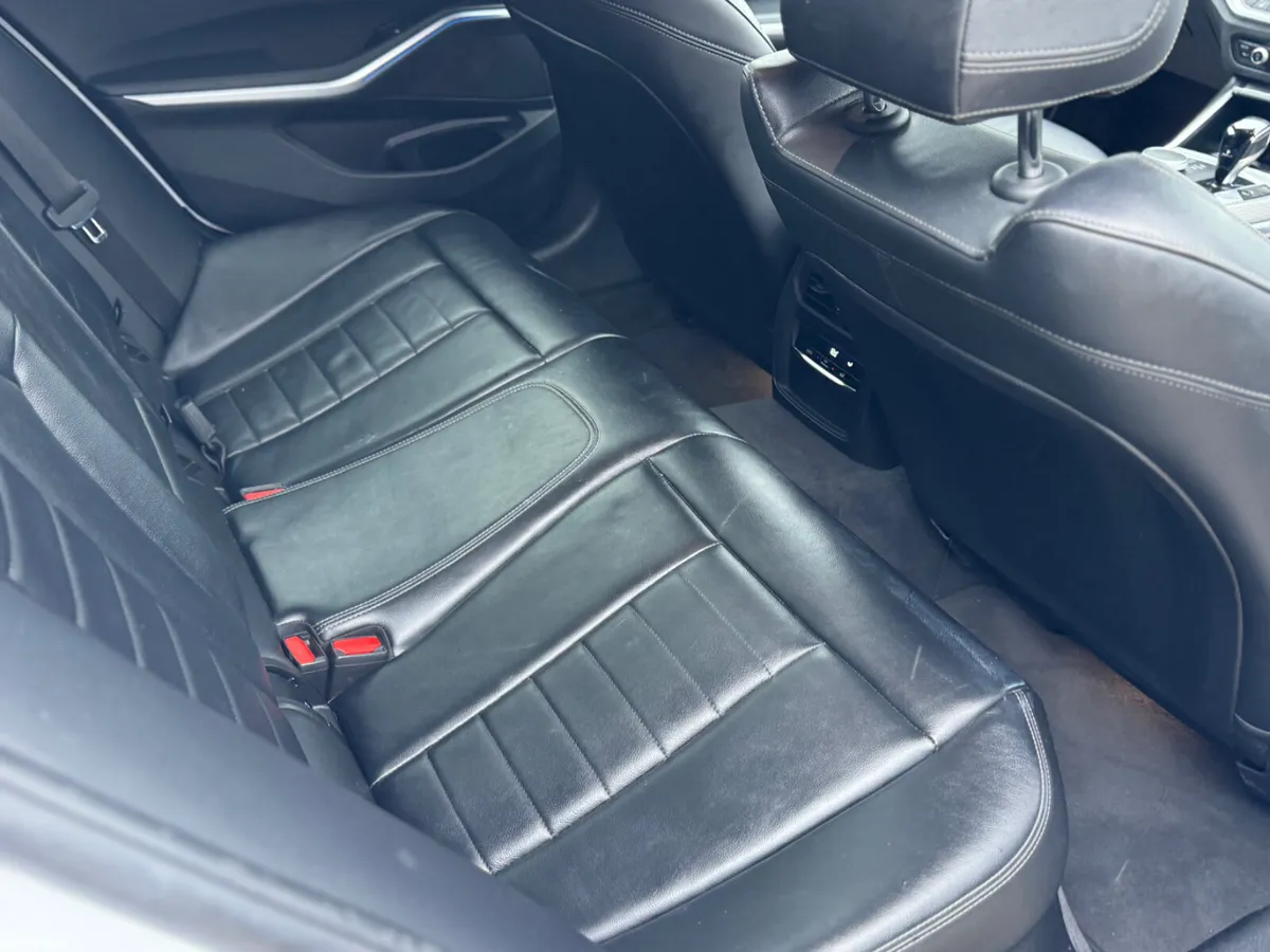 BMW 3-Series Saloon, Petrol Hybrid, 2021, White