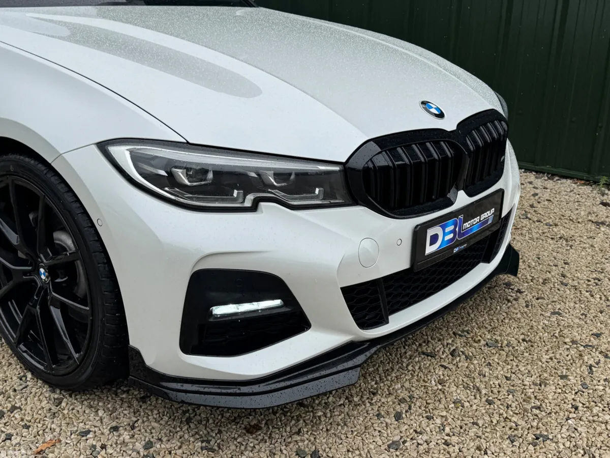 BMW 3-Series Saloon, Petrol Hybrid, 2021, White