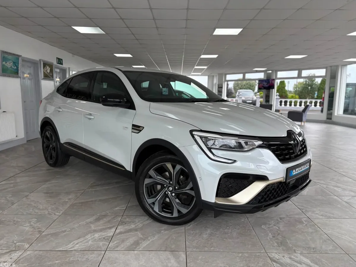 Renault Arkana SUV, Petrol Hybrid, 2023, White