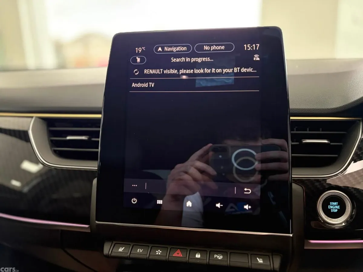 Renault Arkana SUV, Petrol Hybrid, 2023, White
