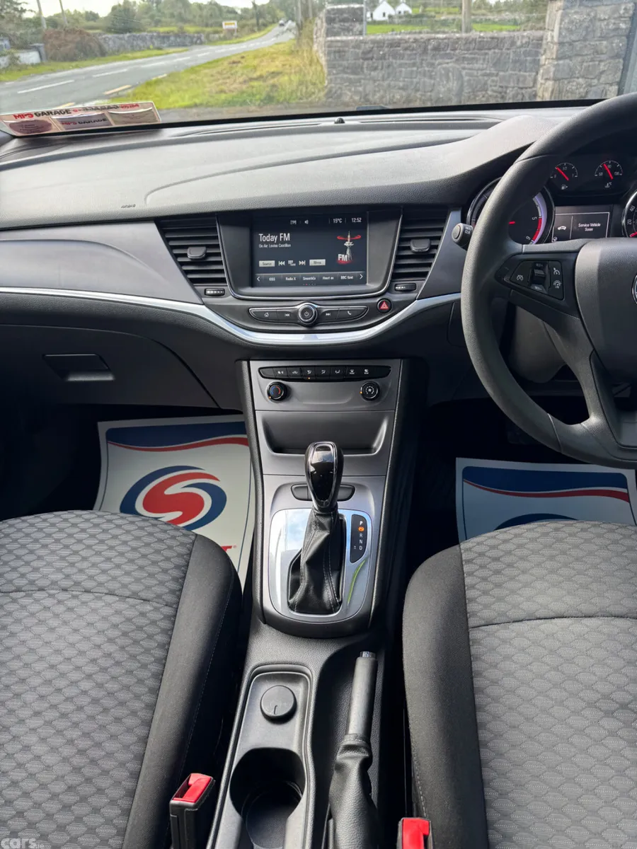 Vauxhall Astra Hatchback, Diesel, 2016, Grey