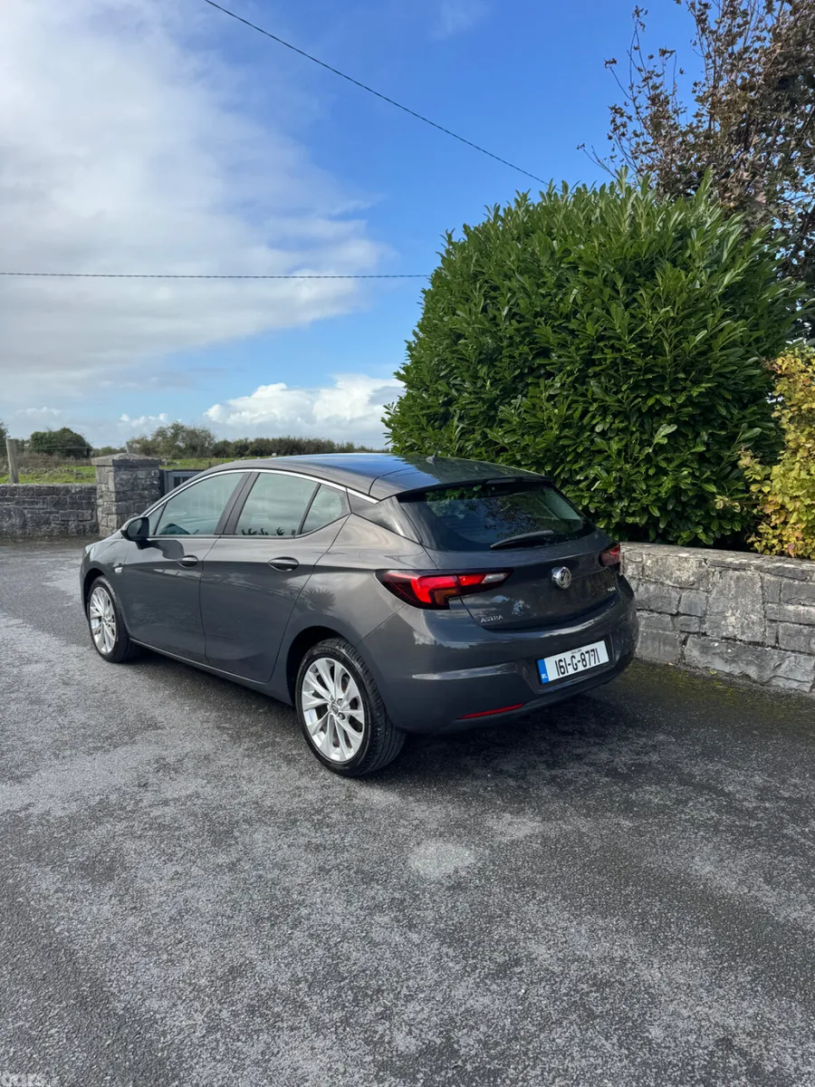 Vauxhall Astra Hatchback, Diesel, 2016, Grey