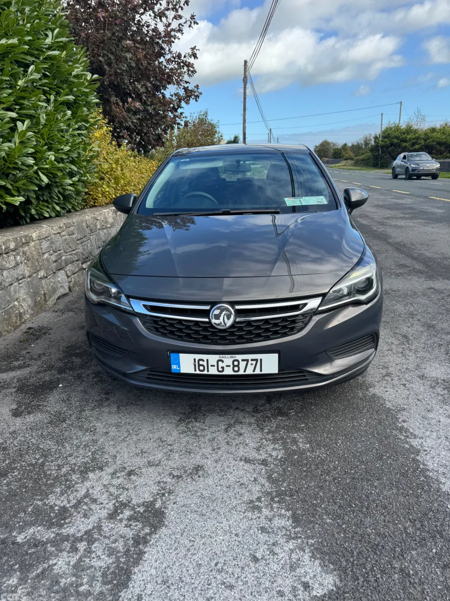 Vauxhall Astra Hatchback, Diesel, 2016, Grey