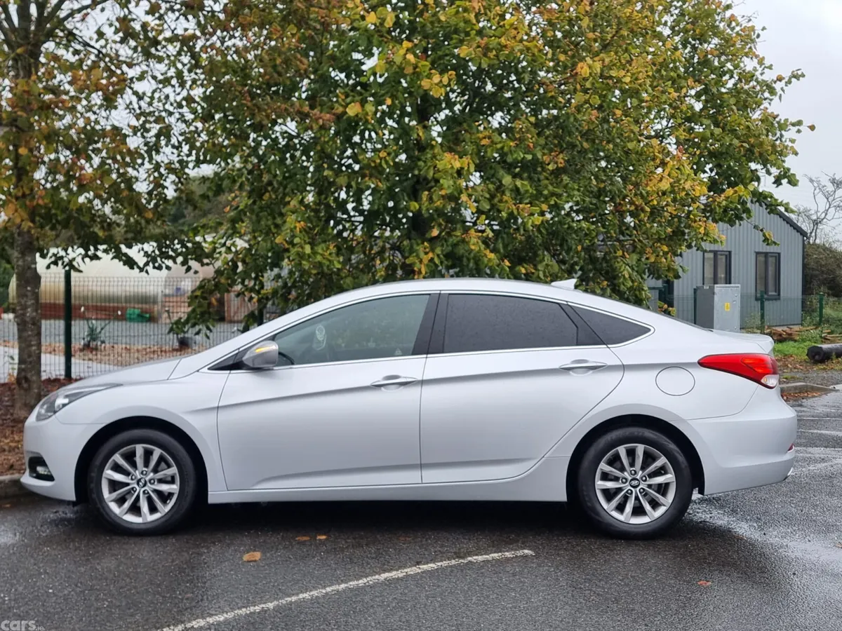 Hyundai i40 Saloon, Diesel, 2016, Silver