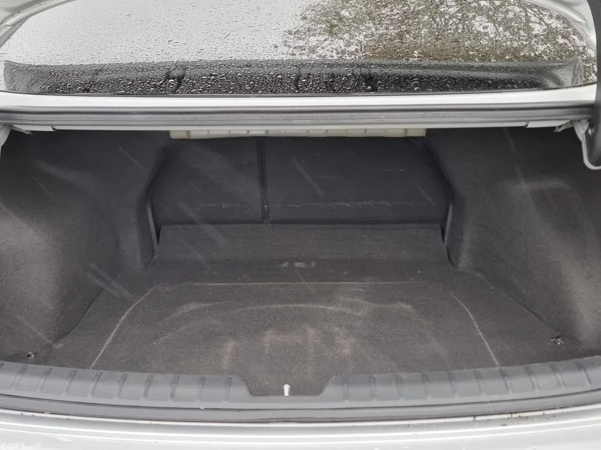 Hyundai i40 Saloon, Diesel, 2016, Silver